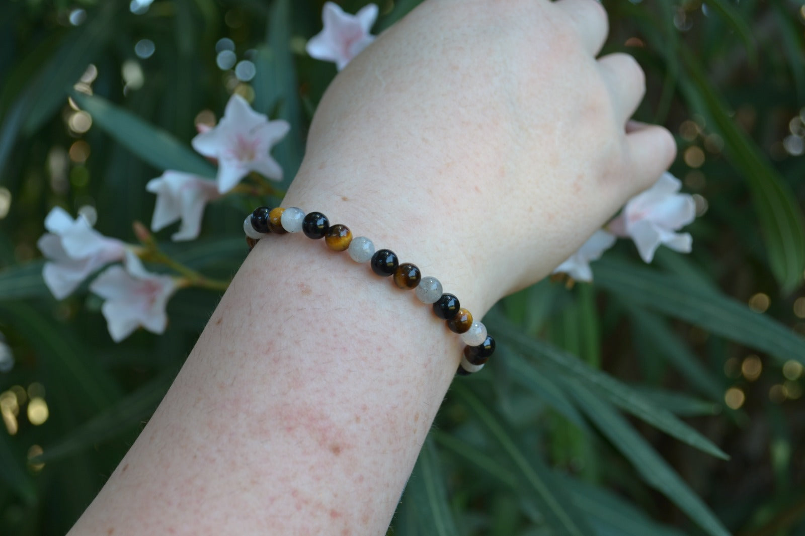 Bracciale Totale protezione ( Tormalina, Occhio di tigre, Labradorite bianca ) 6 millimetri