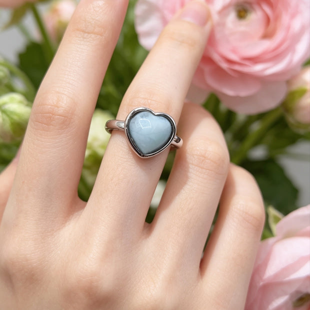 Anello con cuore di Larimar