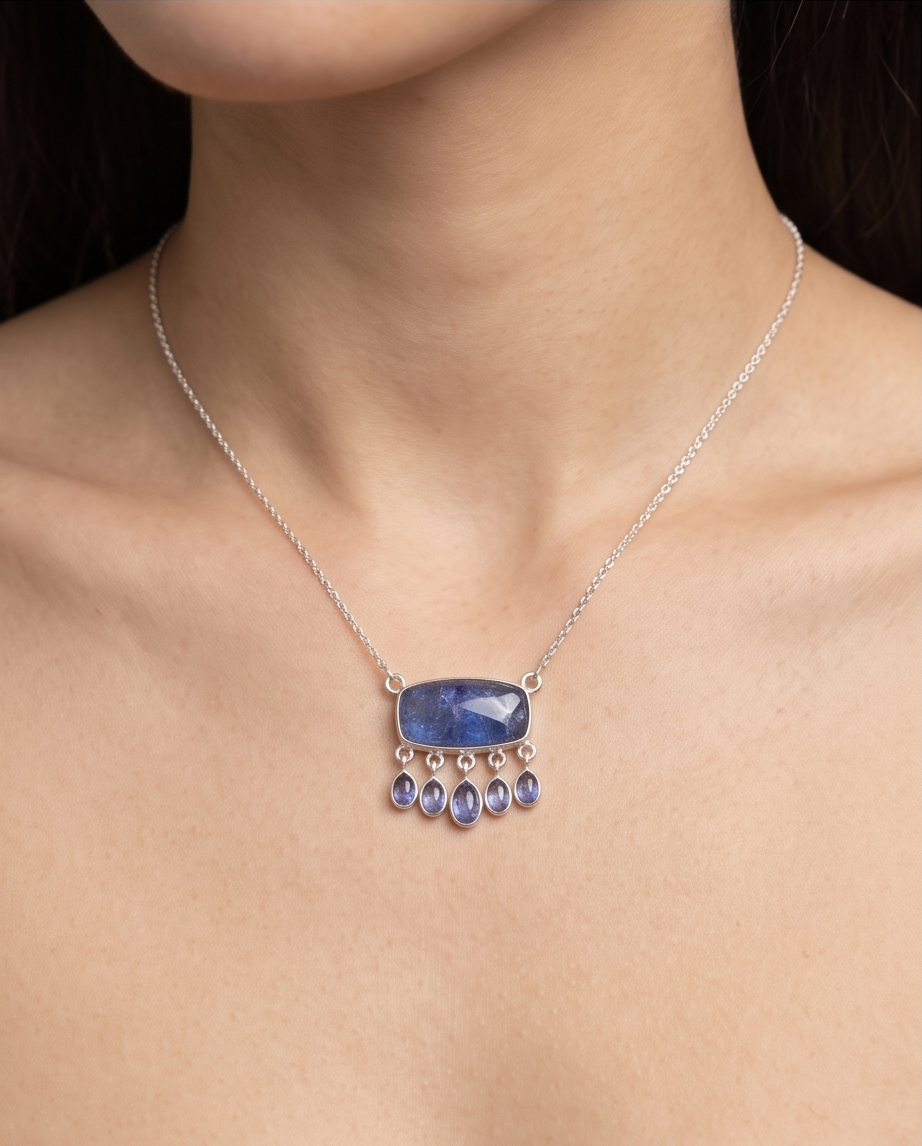 Collana Elfa regina dei boschi in Tanzanite