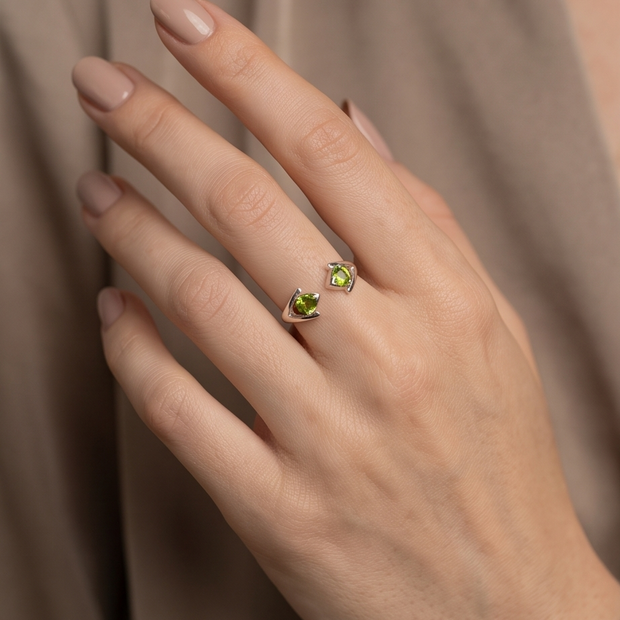 Anello Eleganza in Peridoto