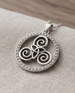 Ciondolo Triskel e Triquetra