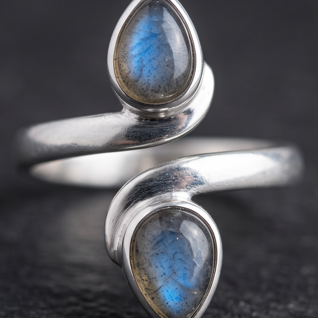 Anello Doppia Goccia in Labradorite